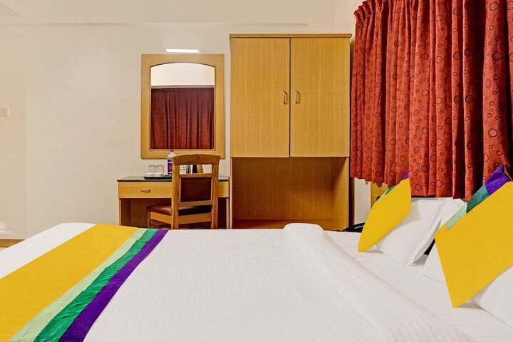 Room 12 of 17