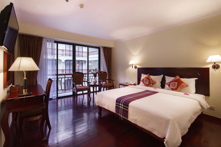 Room 9 of 95