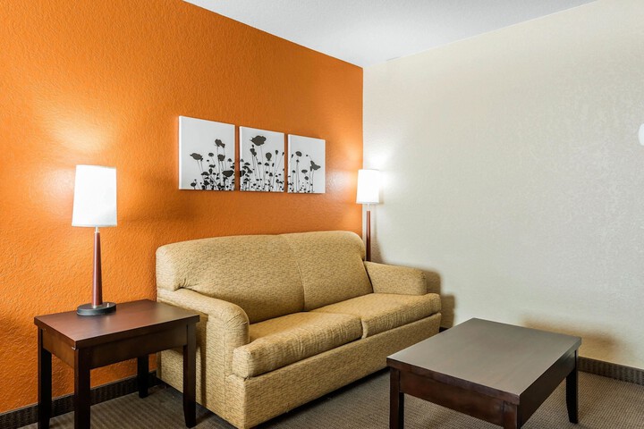 Room 32 of 52
