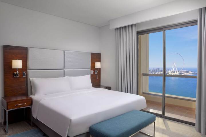 Room 40 of 199