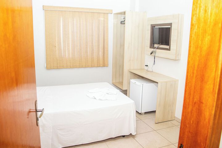 Room 16 of 70