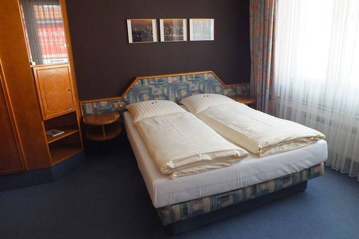 Room 14 of 23