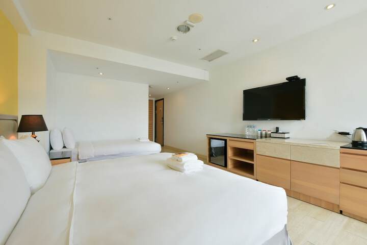 Room 14 of 51