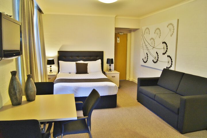 Room 13 of 78