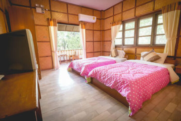 Room 9 of 21