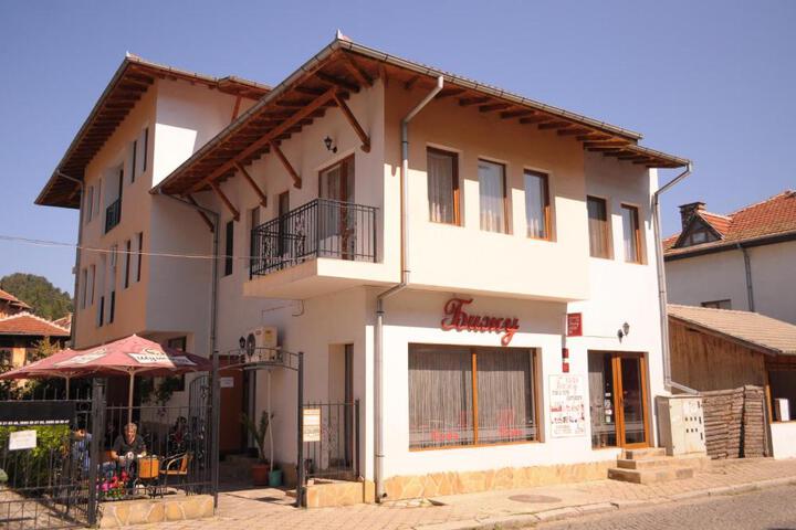 Guest Rooms Biju