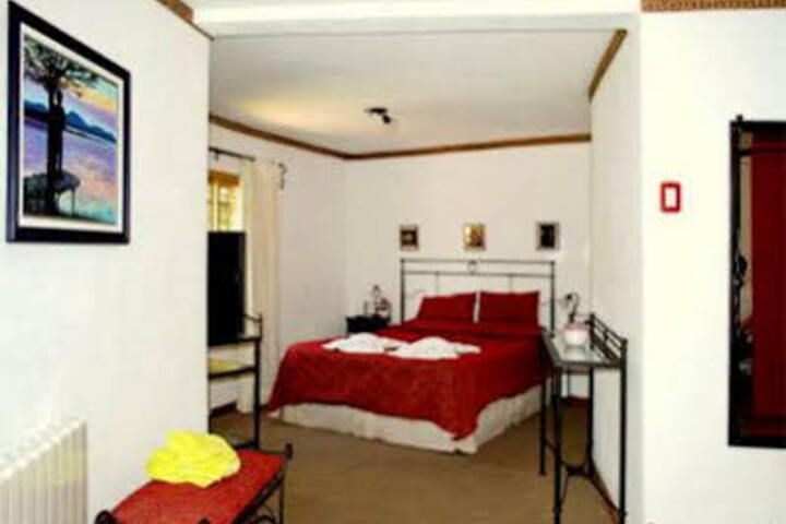 Room 3 of 7