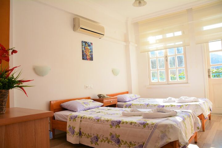 Room 5 of 91