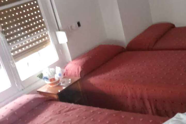 Room 5 of 8