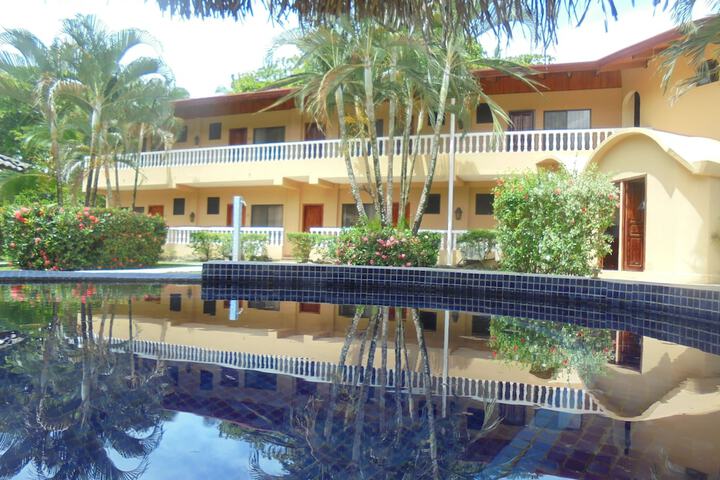 Hotel Delfin Playa Bejuco in Parrita