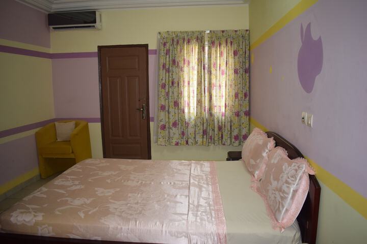 Room 21 of 41
