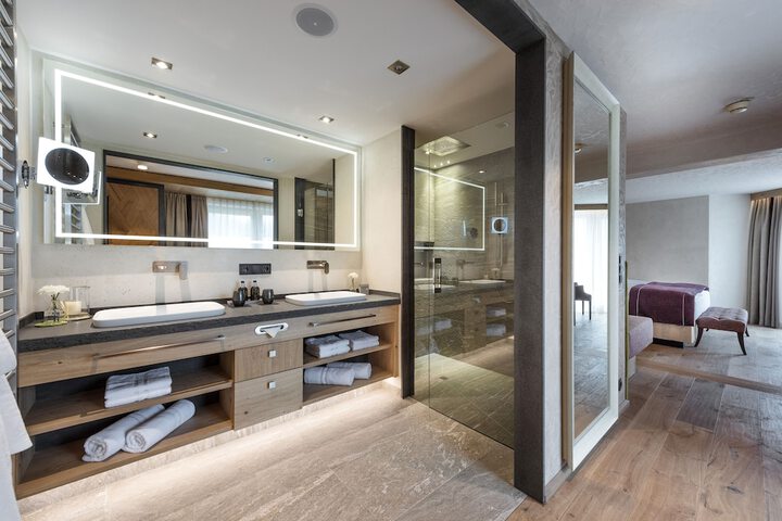 Bathroom Interior Photo