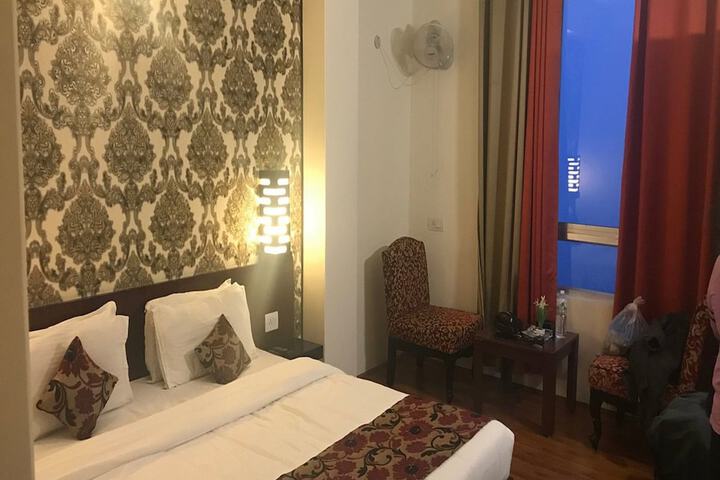 Room 17 of 73