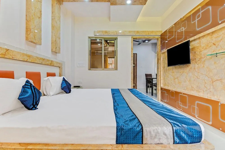 Room 3 of 27