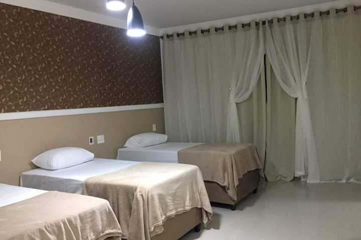 Room 6 of 7