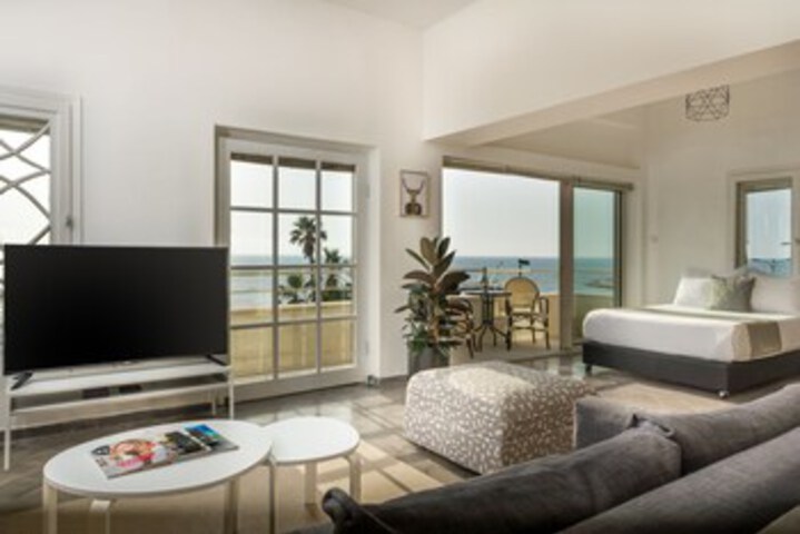 Room 15 of 20