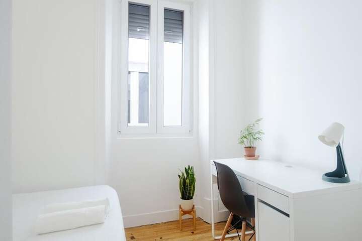 Room 10 of 21