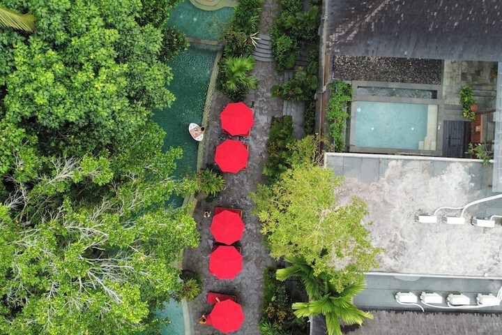 Hotel Exterior 82 of 90