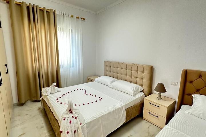 Room 17 of 65