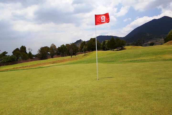 Golf 18 of 36