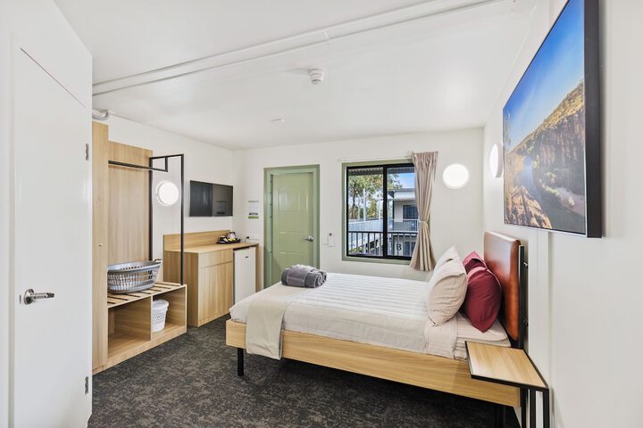 Victoria Accommodation Village