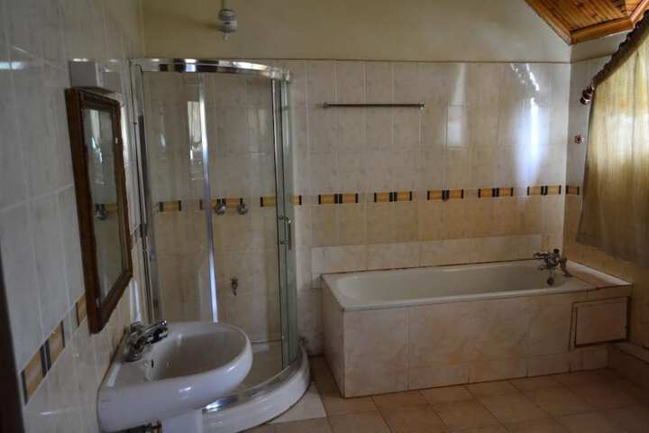 Room 15 of 50