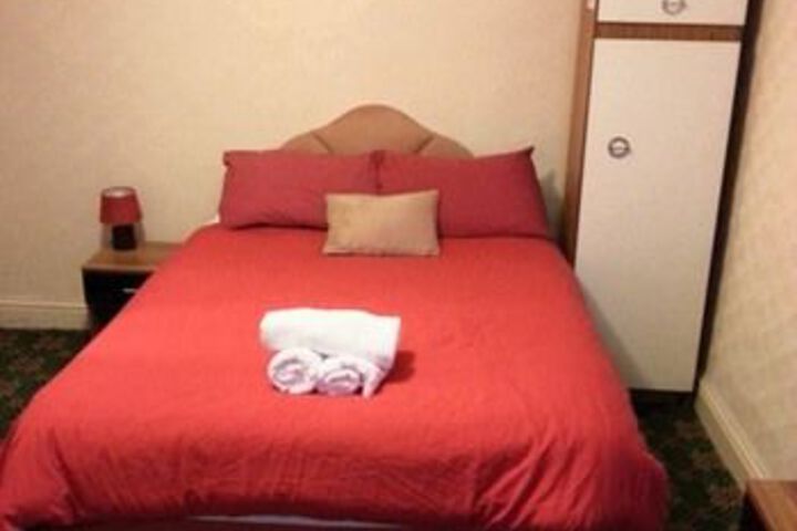 Room 50 of 149