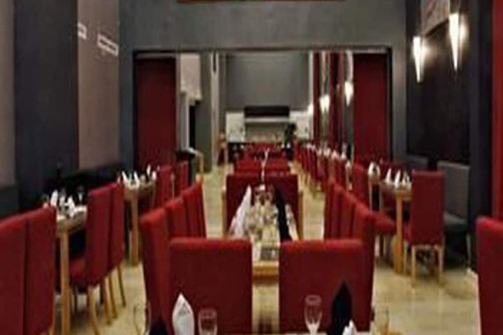 Dining 49 of 80