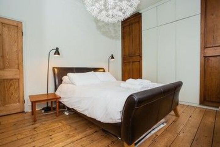 Room 28 of 71