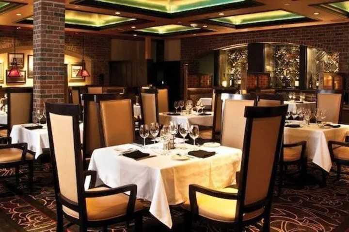 Dining 11 of 11
