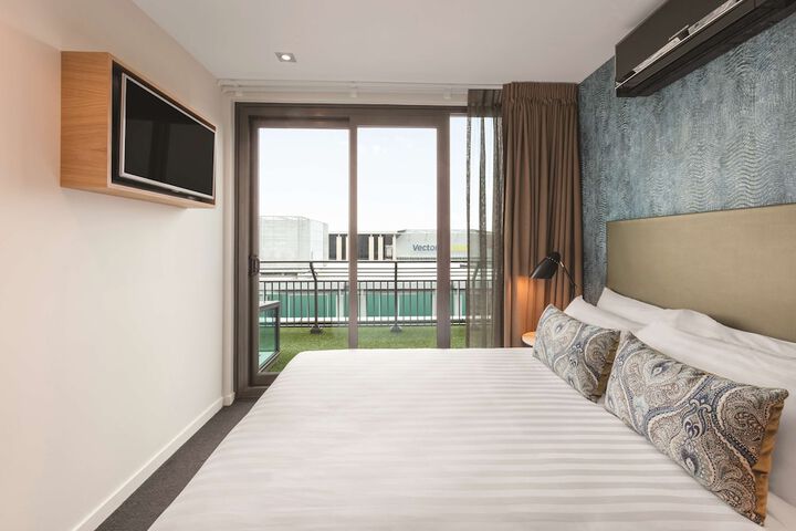 Room 25 of 72