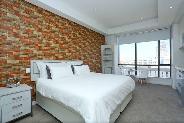Room 14 of 35