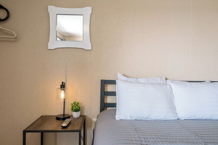 Room 28 of 154