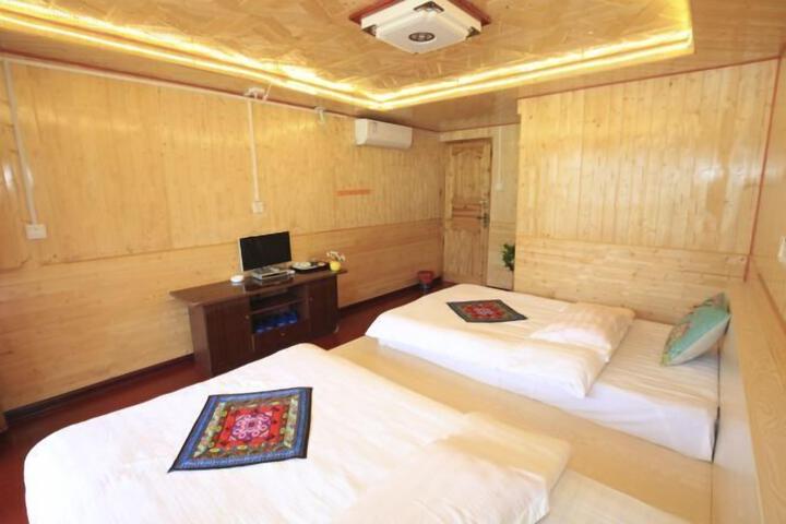 Room 20 of 27