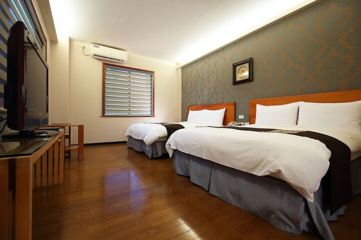Room 12 of 41