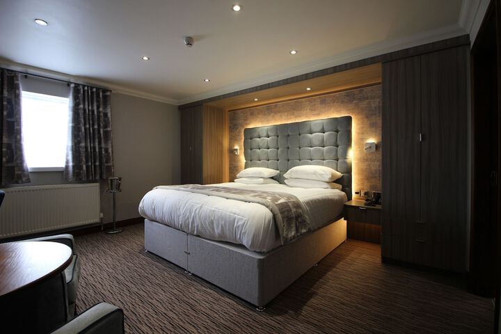Room 4 of 57
