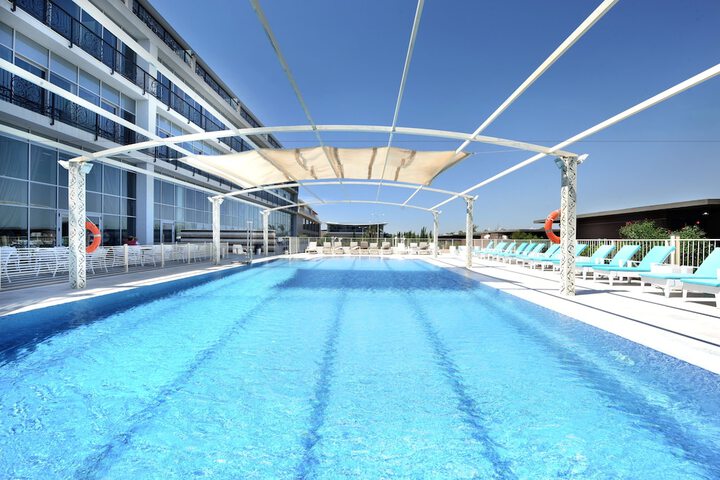 Pool 27 of 40