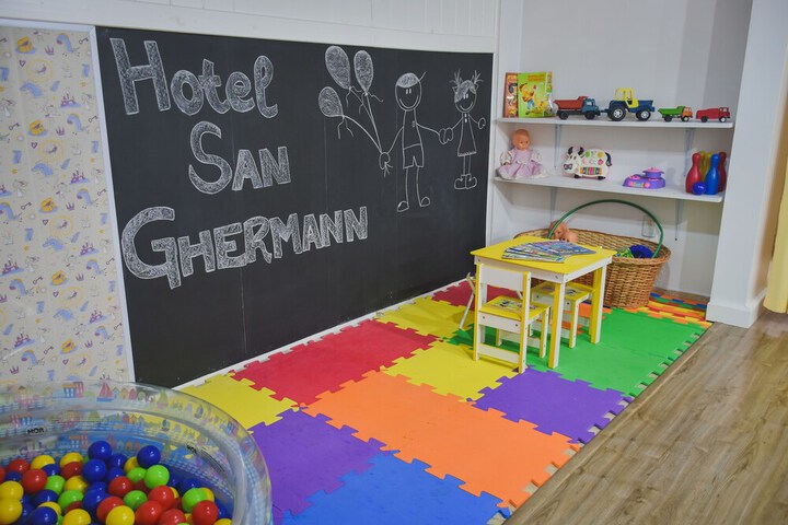 Childrens Activities 34 of 47