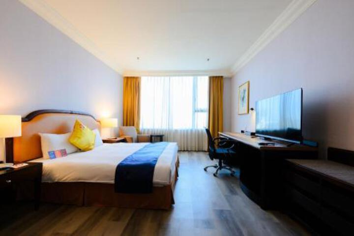 Suite 65 of 87