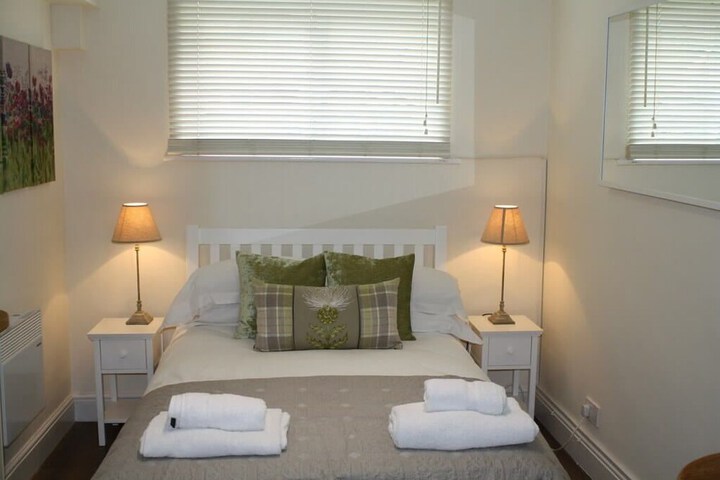 Room 8 of 26