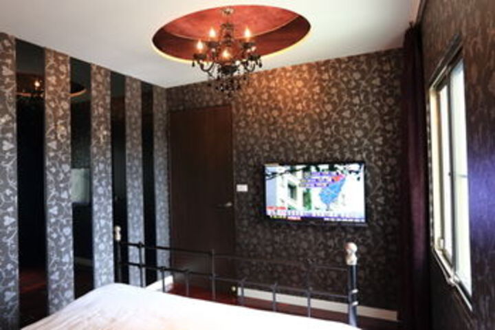Room 28 of 44