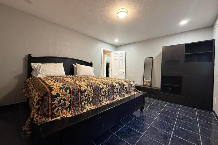 Great Value Inn &  Suites in West Sacramento, CA