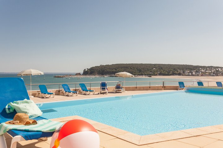 Pools & Facilities