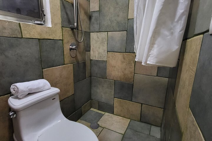 Room 50 of 79