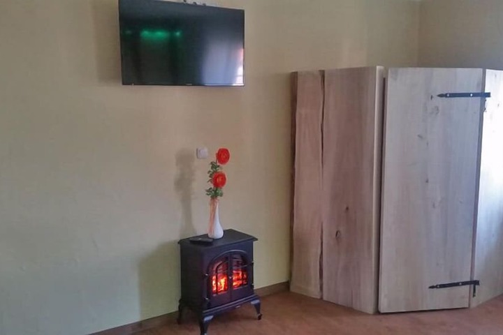 Room 13 of 64