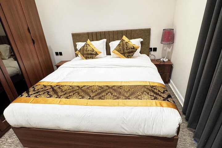 Room 18 of 61