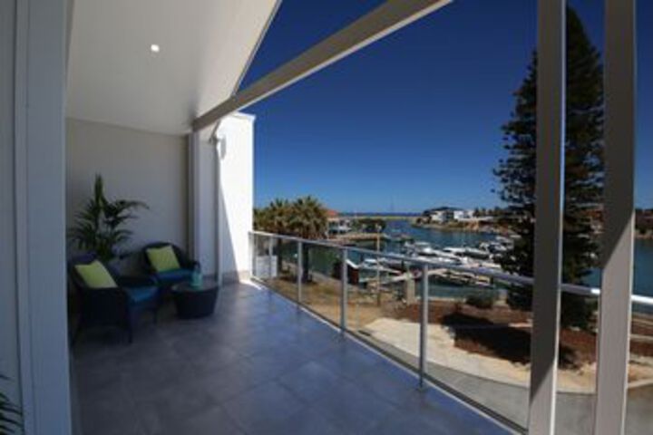Terrace/Patio 6 of 13