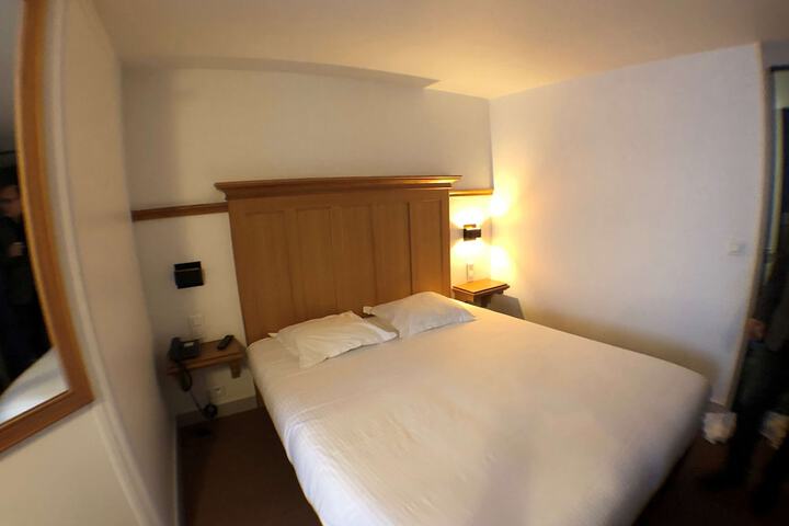 Room 19 of 95
