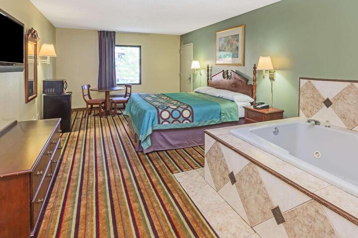 1 King Bed Mobility Accessible (14 of 15)