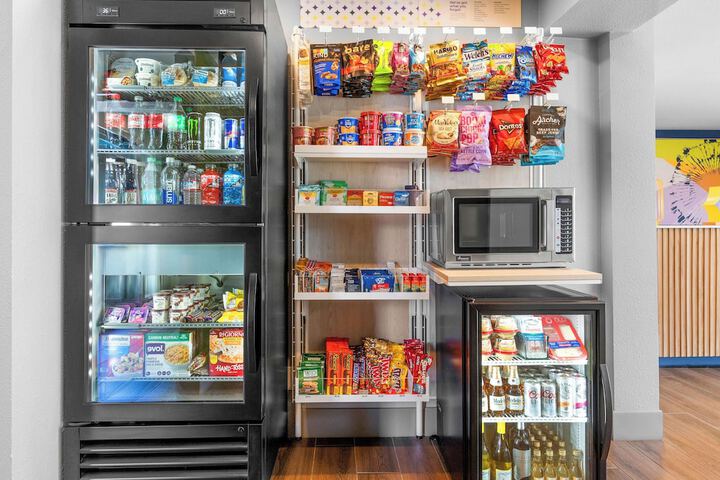 Snack bar